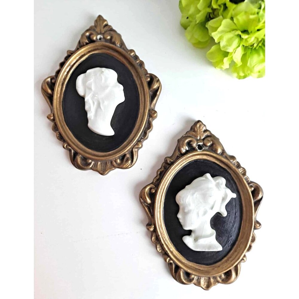 Vintage Oval Cameo Wall Plaques - Mother & Daughter Handcrafted With Gold Painte